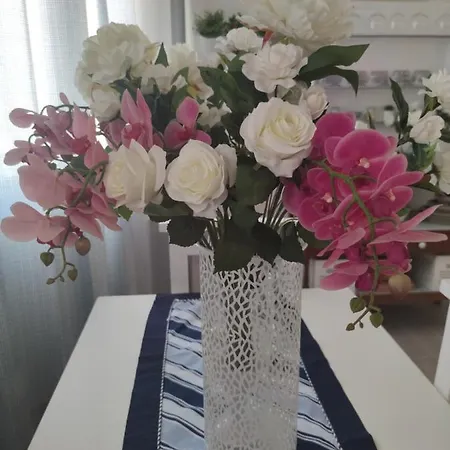 Civico 28 펜션 풀라